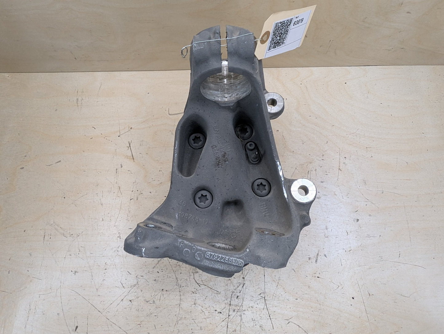 12-18 OEM BMW F30 F31 Sedan RWD Front Right Hub Knuckle Wheel Bearing Carrier