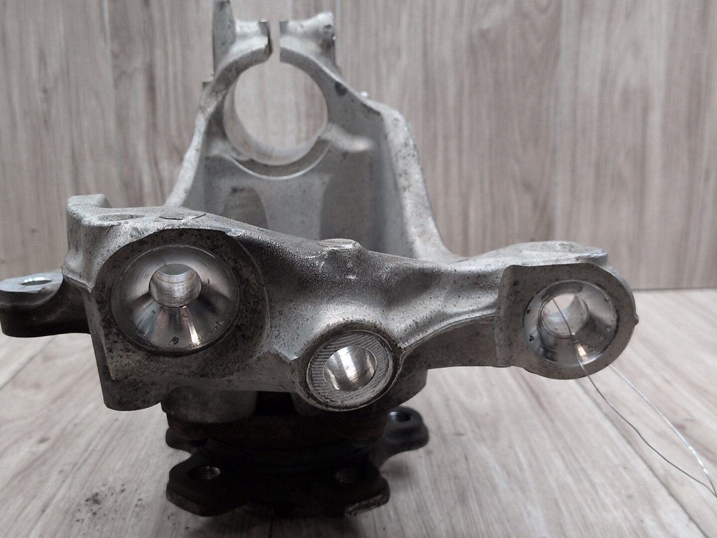 OEM BMW G20 G22 G23 330 M340 FRONT Left Driver Hub Spindle Knuckle Bearing RWD