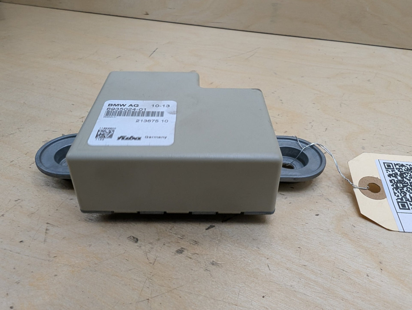 2011-2016 BMW X3 F25- PN: 6935024