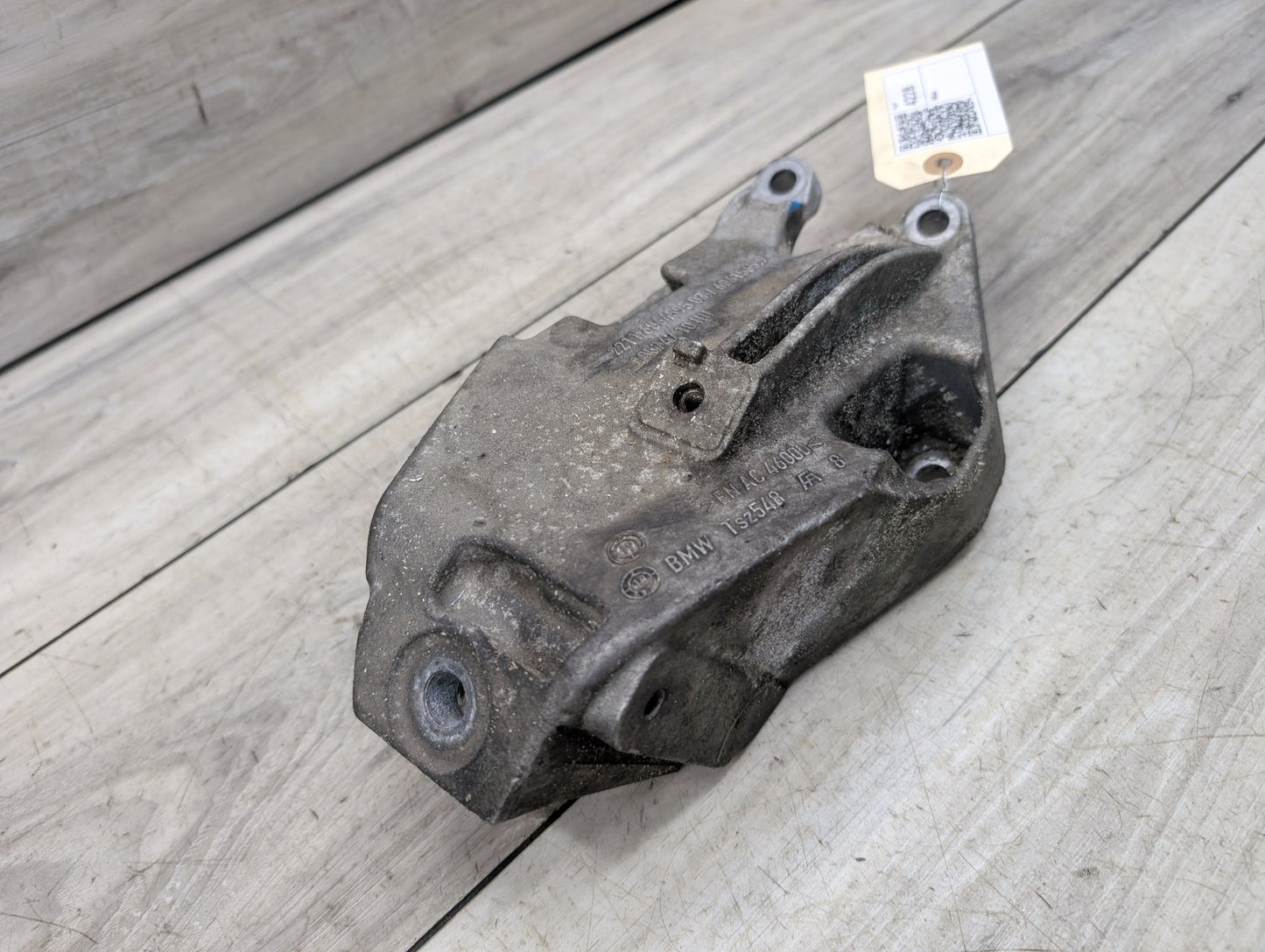 2019 - 2026 BMW 330i G20 Left Driver Engine Bracket Support Mount 6864595 B46B20O1