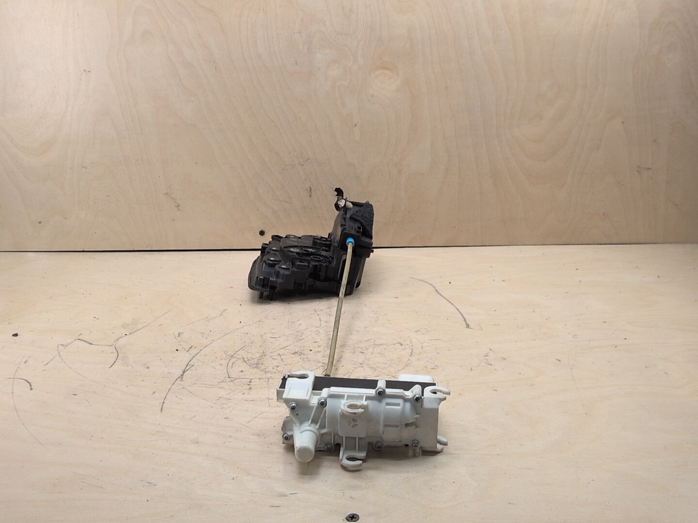 2016-2022 BMW 750i G12 Rear Left Driver Door Latch Lock Actuator w/ Soft Close 2581897