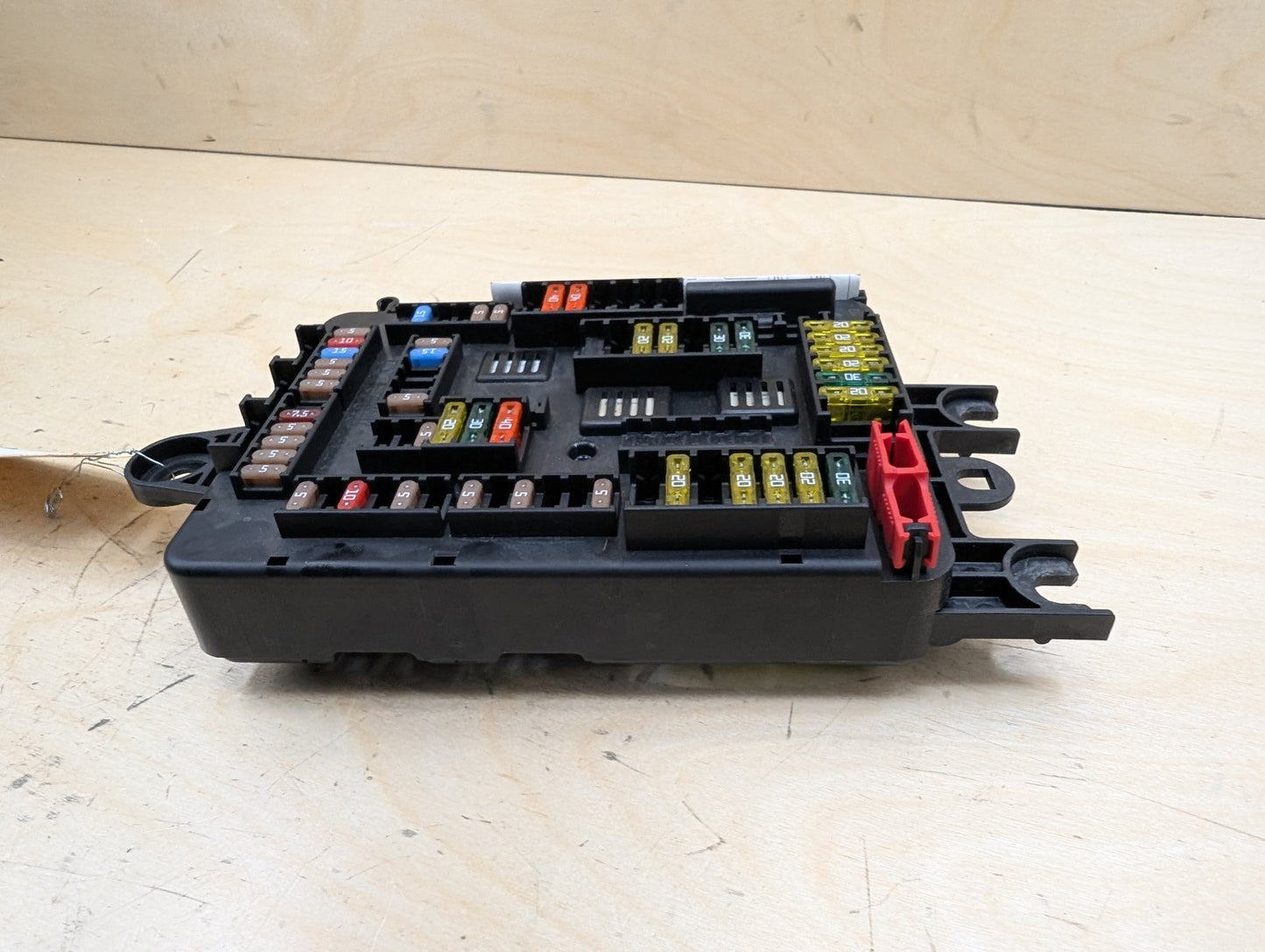 2012-2018 BMW 335i F30 Rear Power Distribution Fuse Box 9337882