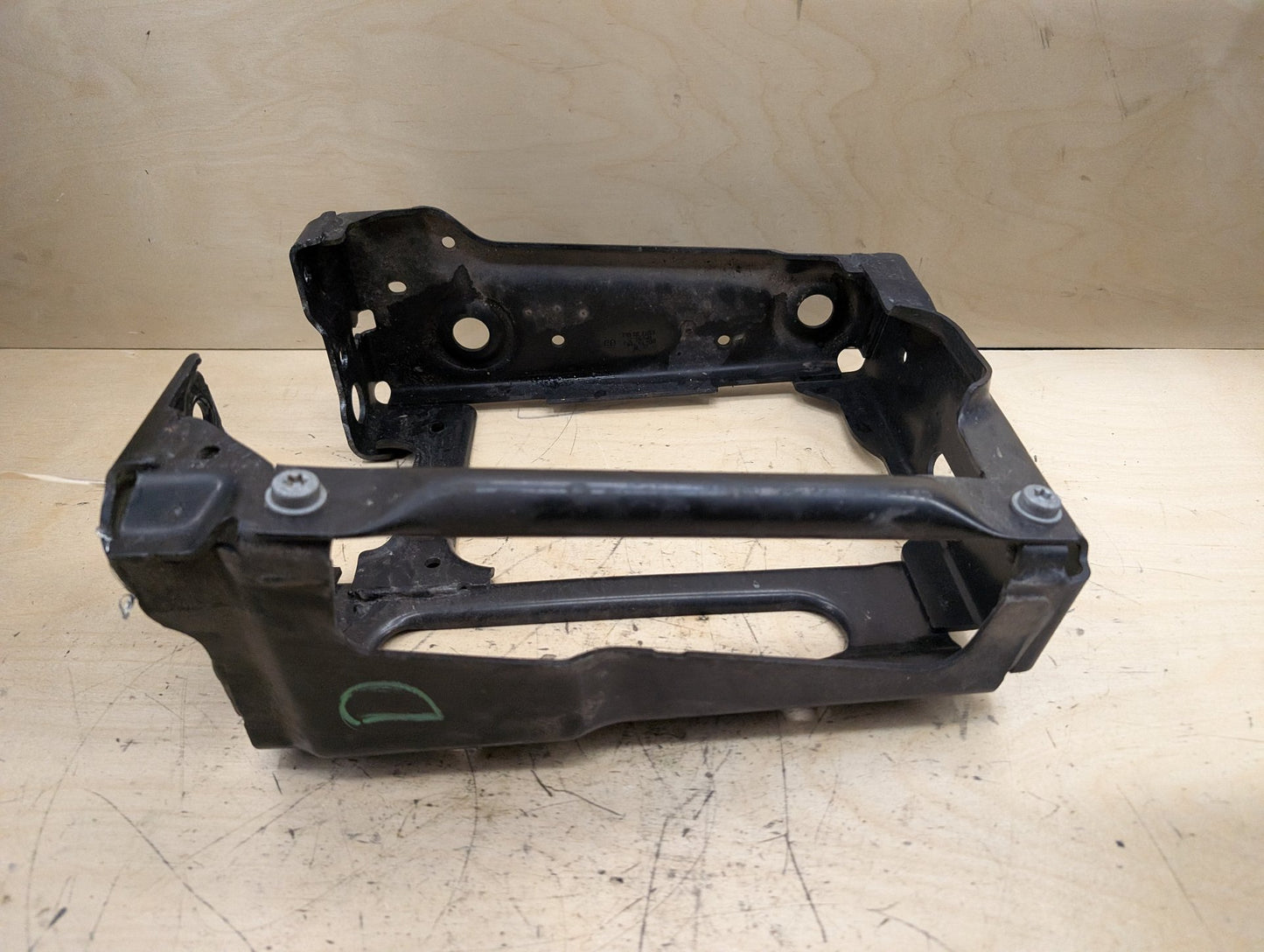 OEM BMW G01 G02 F97 F98 X3 X4 Front Left Driver Radiator Reinforcement Bracket
