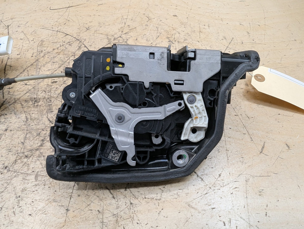16-22 OEM BMW G11 G12 FRONT LEFT DRIVER Side Door Lock Latch Actuator SOFT CLOSE