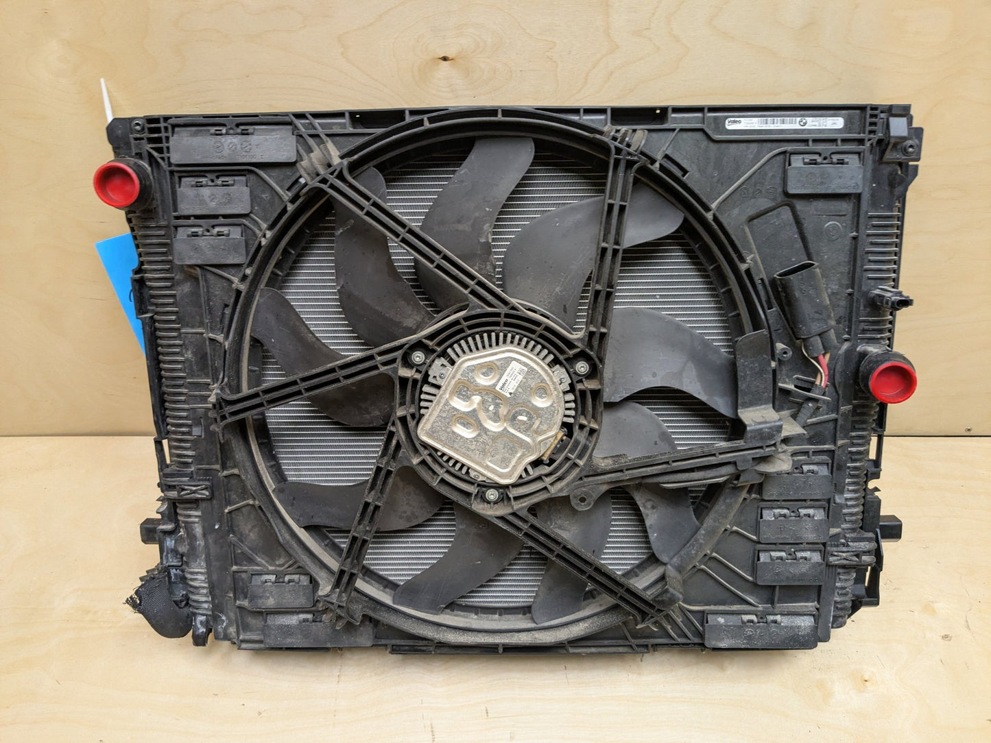 2019 - 2026 BMW 330i G20 Radiator Cooling Condenser Fan Shroud Assembly SET 8666817 B46B20O1