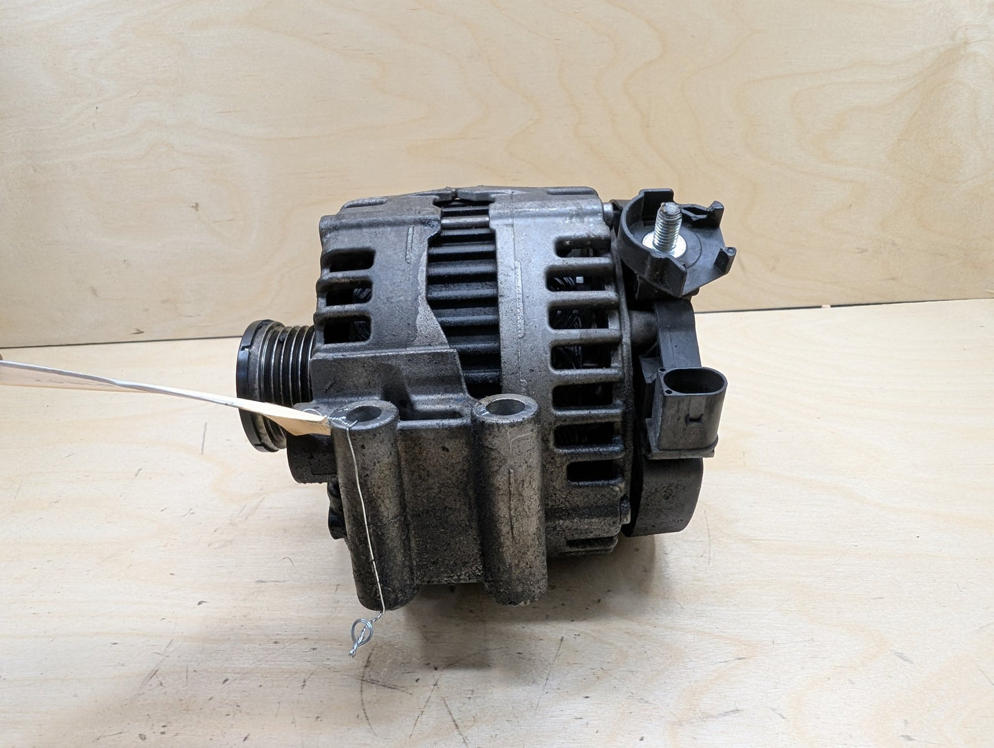 OEM BMW E82 E88 E90 E92 E93 135 335 N54 Charging Alternator Generator 180A