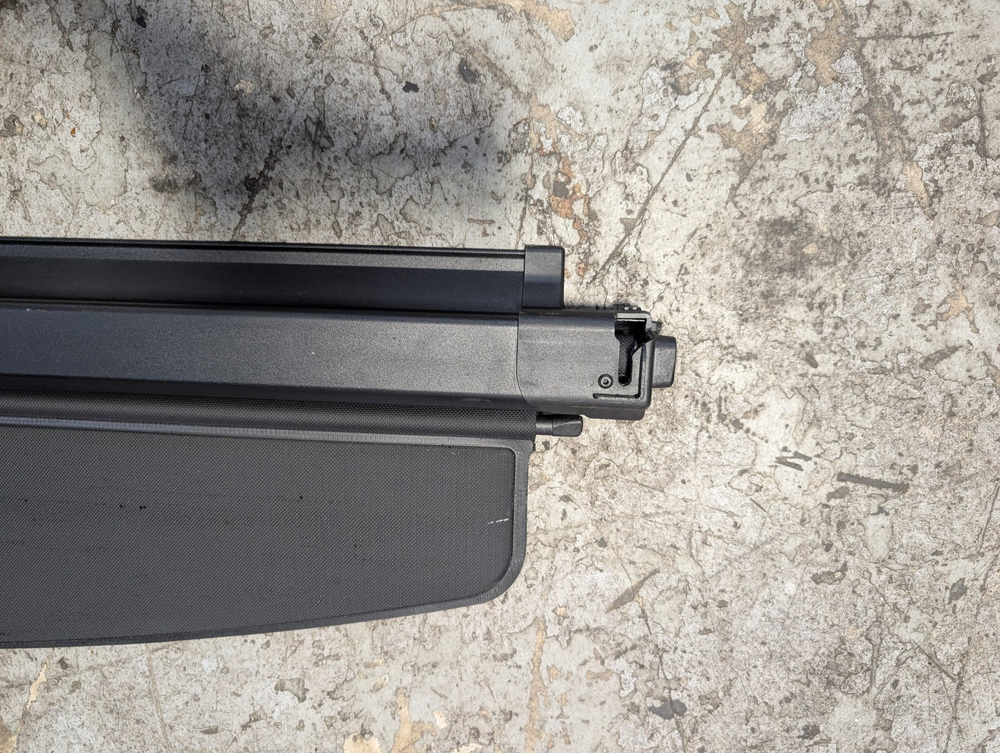 11-17 OEM BMW F25 X3 Rear Trunk Retractable Cargo Luggage Shade Roller Cover