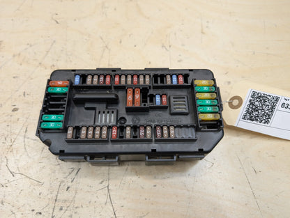 2012-2018 BMW 320i F30 Front Power Distribution Fuse Box 9337879 OEM