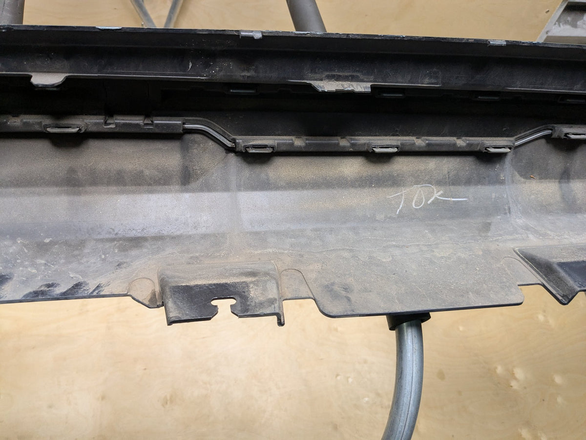2019-2026 BMW X5 G05 Right Passenger Side Skirt Rocker Panel 7440927