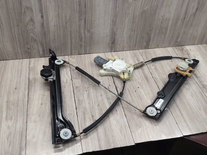 2012-2018 BMW M6 F06 Front Left Driver Door Window Glass Regulator w/ Motor 7275397