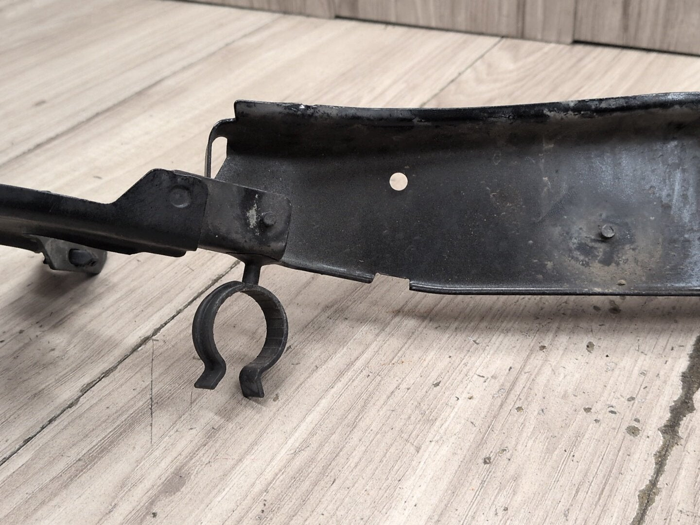 2008-2017 Audi S5 8T Front Left Right Fender Brackets SET 8T0821135C