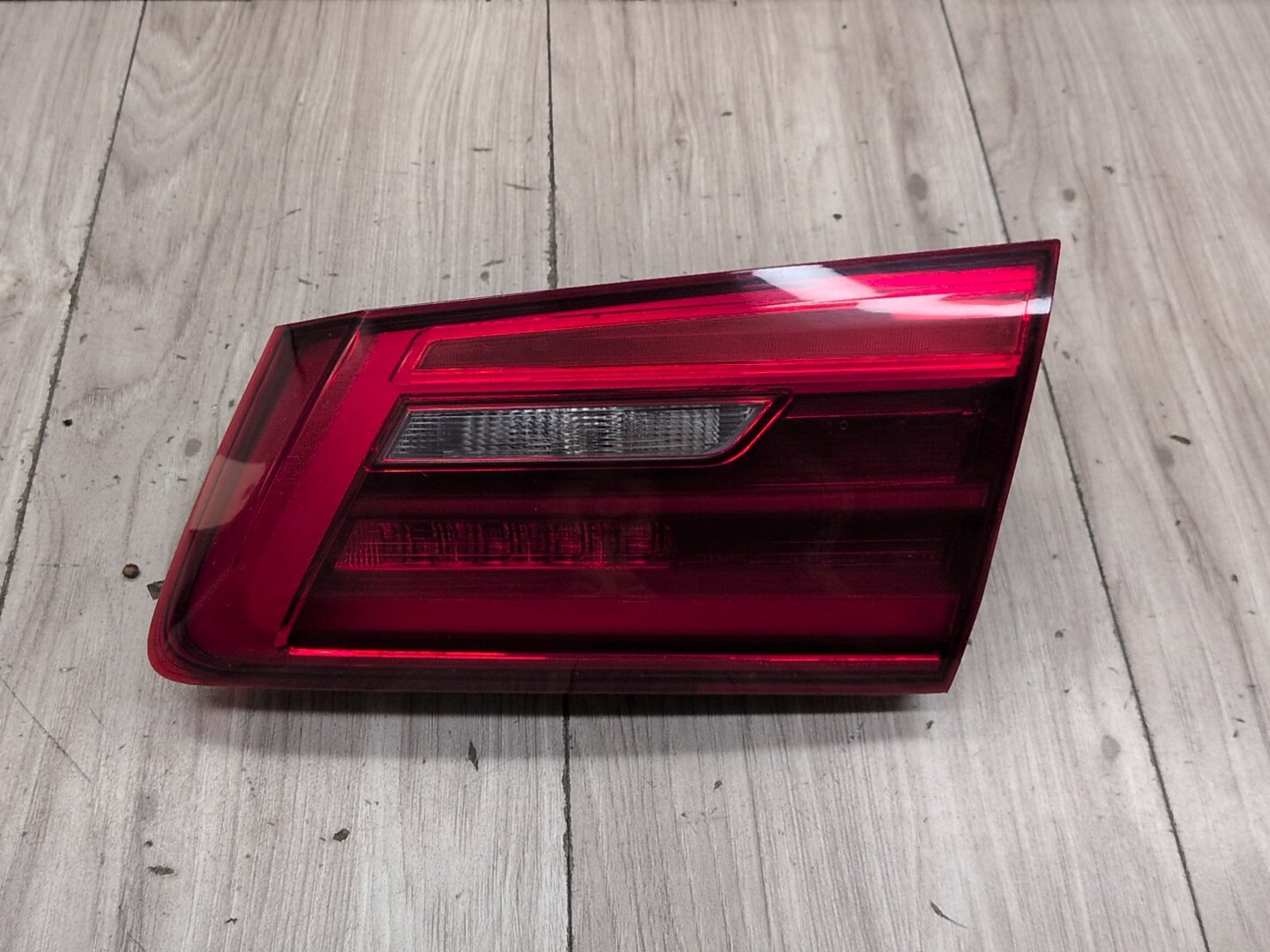 17-20 OEM BMW F90 G30 530 540 M550 M5 Rear Right Passenger Trunk Tail Light