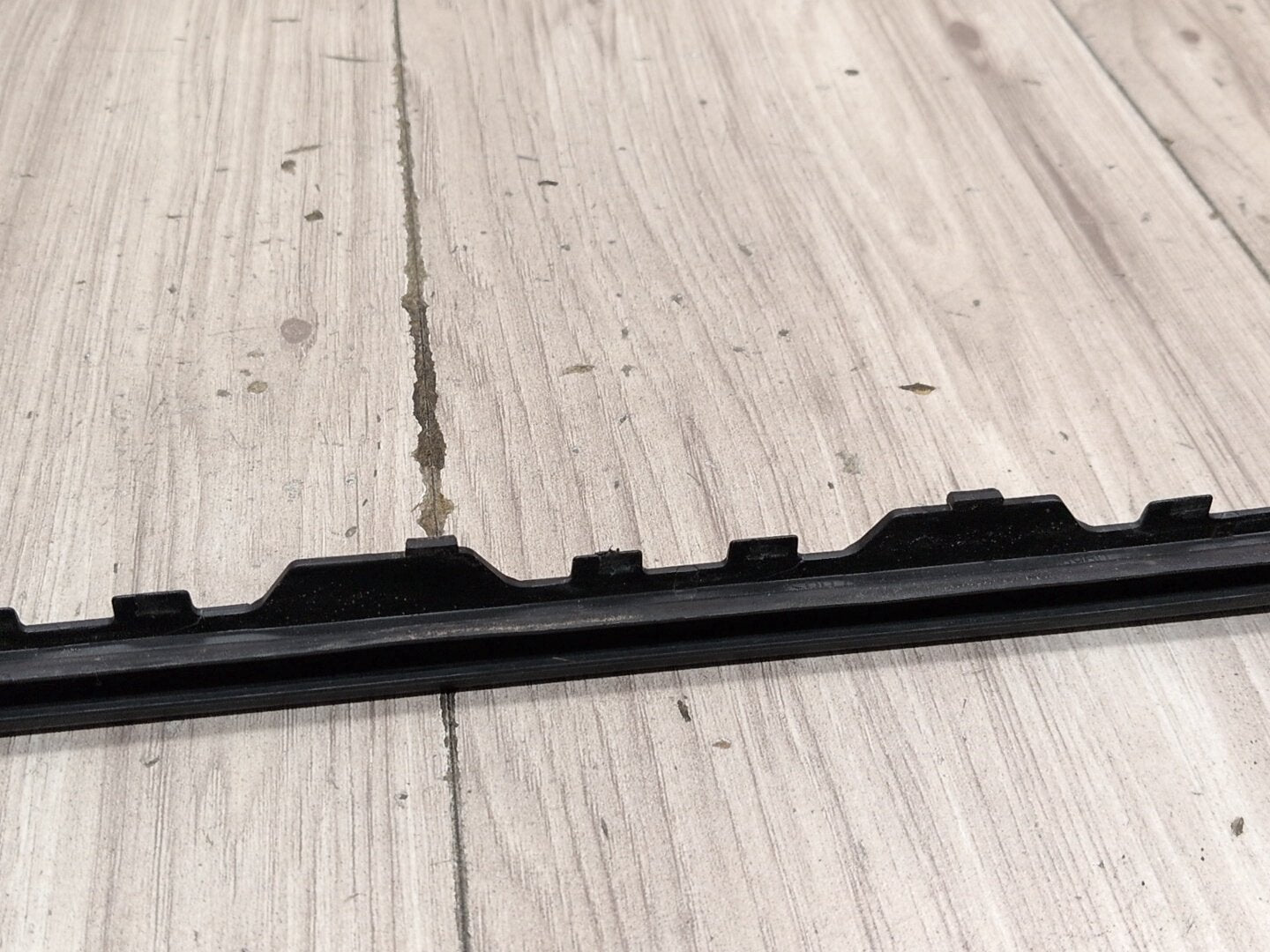 2015 - 2019 BMW X6 F86 Front Left Right Side Windshield Drip Trim Molding SET 7462217 S63B44T2