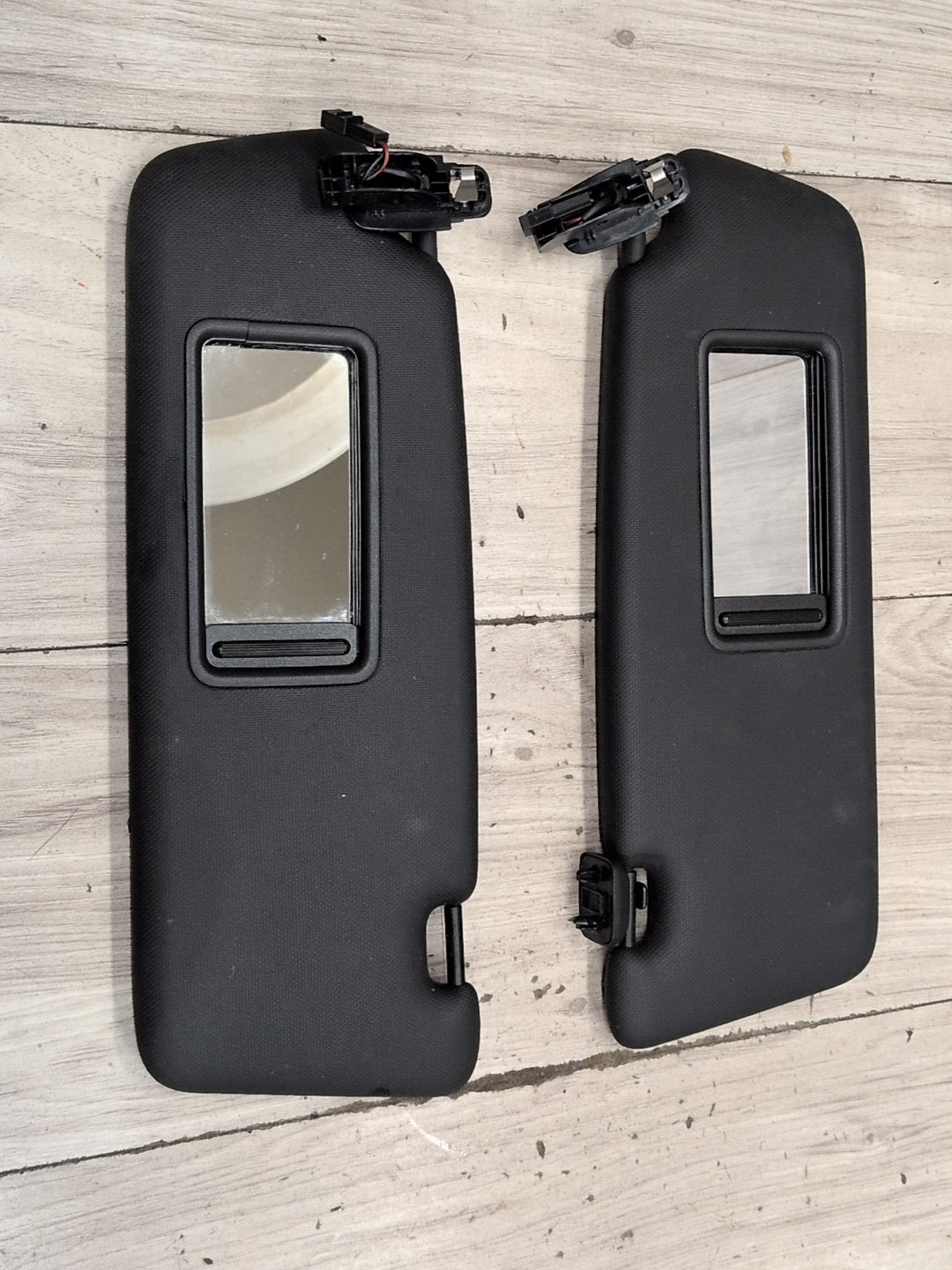 2015-2018 Audi Q3 8U Front Left Right Sun Visor SET 8U0857552AJ