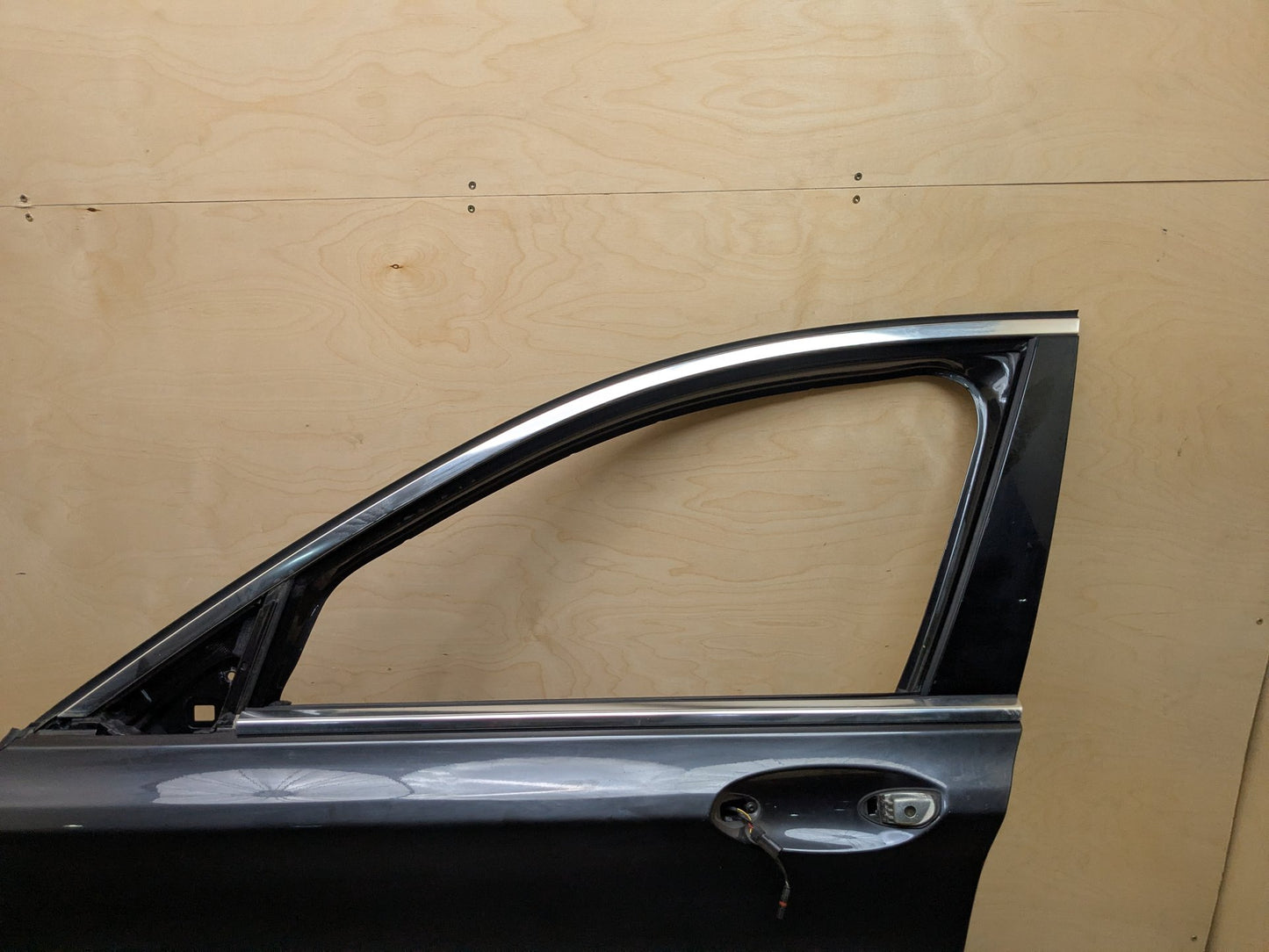 16-22 OEM BMW G11 G12 740 750 M760 Front Left Driver Door Shell Panel Gray