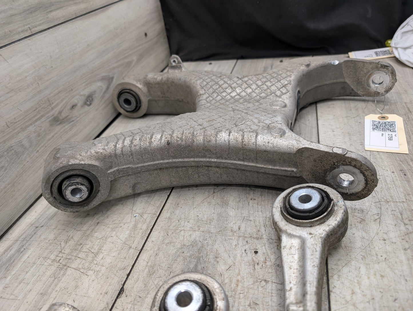 2014 - 2018 BMW X5 F15 Rear Left Driver Control Arms SET 6770953 N63B44O1