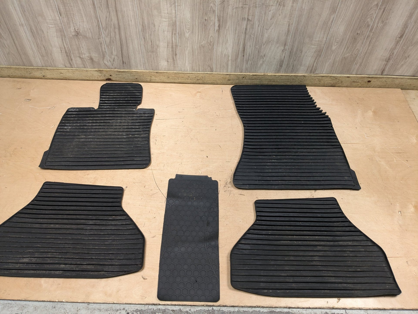 2015 - 2019 BMW X6 F86 Front Rear Left Right All Weather Mat Carpet Floor Mats SET 2231953 S63B44T2