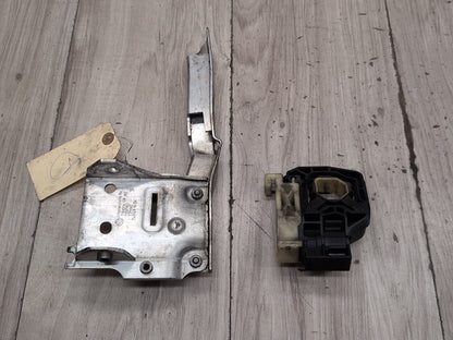 2012-2018 BMW M6 F06 Radiator Lower Mounting Brackets SET 7575248