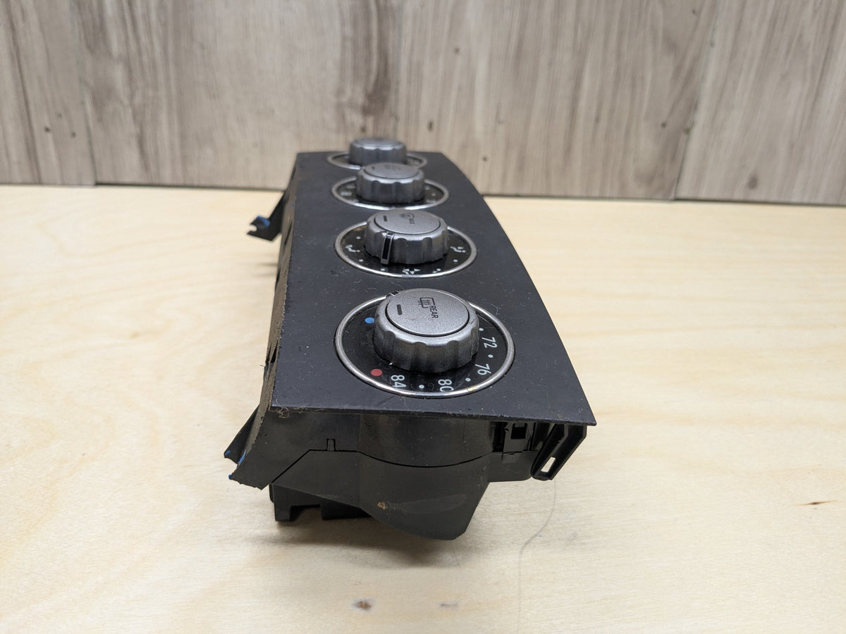 2009-2011 Mercedes-Benz SLK-Class R171 Front AC Heater Climate Control Switch A1718302485 OEM