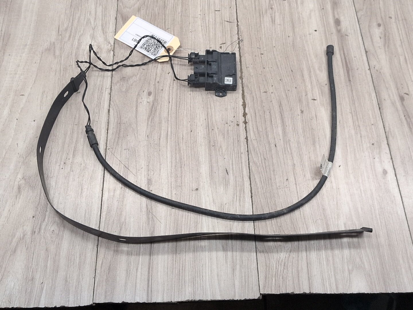 OEM BMW G30 G12 F90 M5 F48 X1 G01 X3 Control Unit Smart Opener Module w/ Sensor
