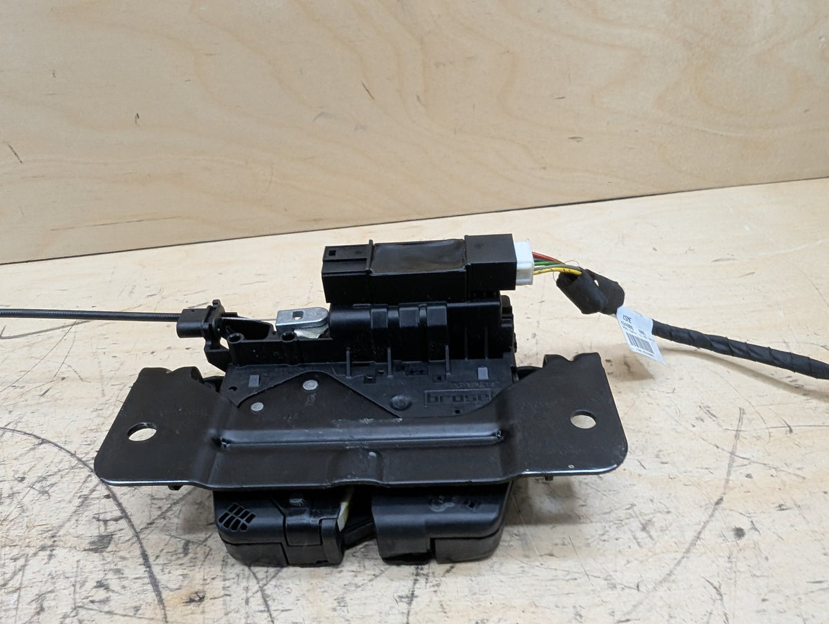 OEM BMW F36 428 430 435 440 Trunk Liftgate Hatchback Power Lock Latch Actuator
