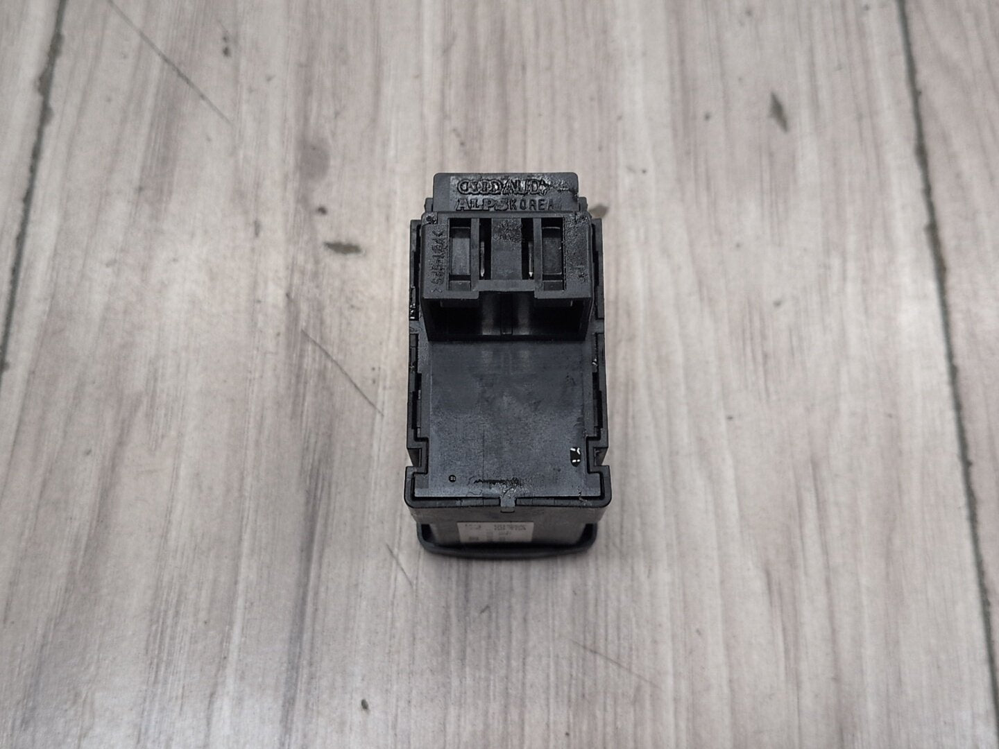 2015-2018 Audi Q3 8U Emergency Parking Brake Switch 8U0927225F