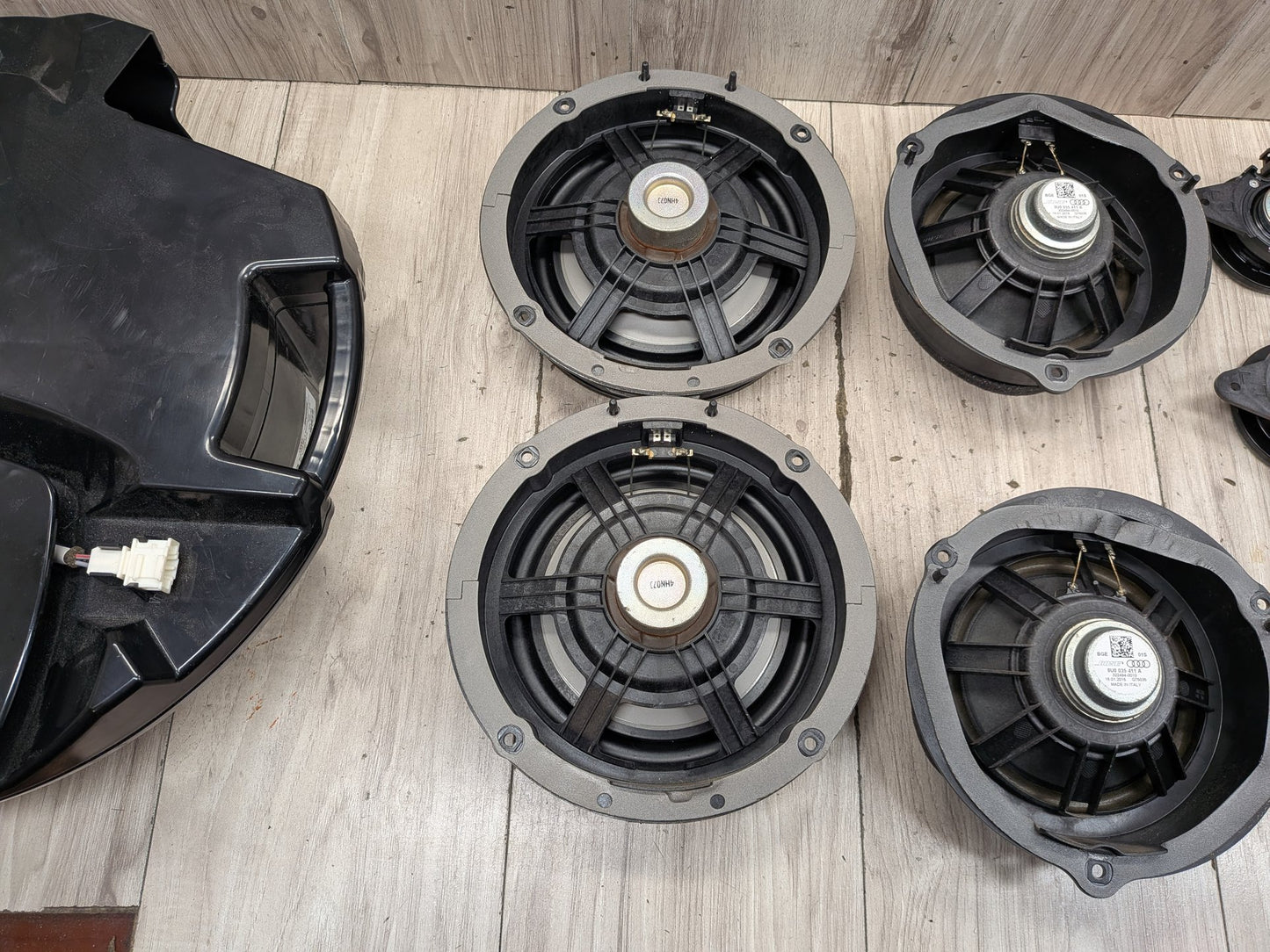 15-18 OEM Audi Q3 BOSE Subwoofer Sound Audio Speakers SET PN: 8U0035382A