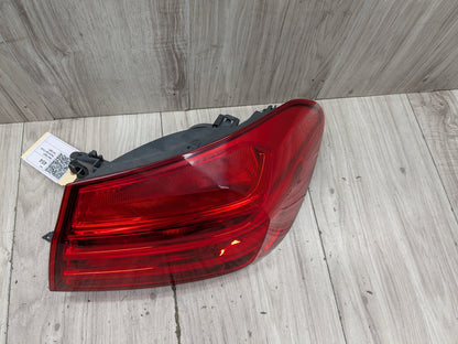 14-17 OEM BMW F32 F33 F36 F82 F83 M4 Rear Right Passenger Outer Tail Light Lamp