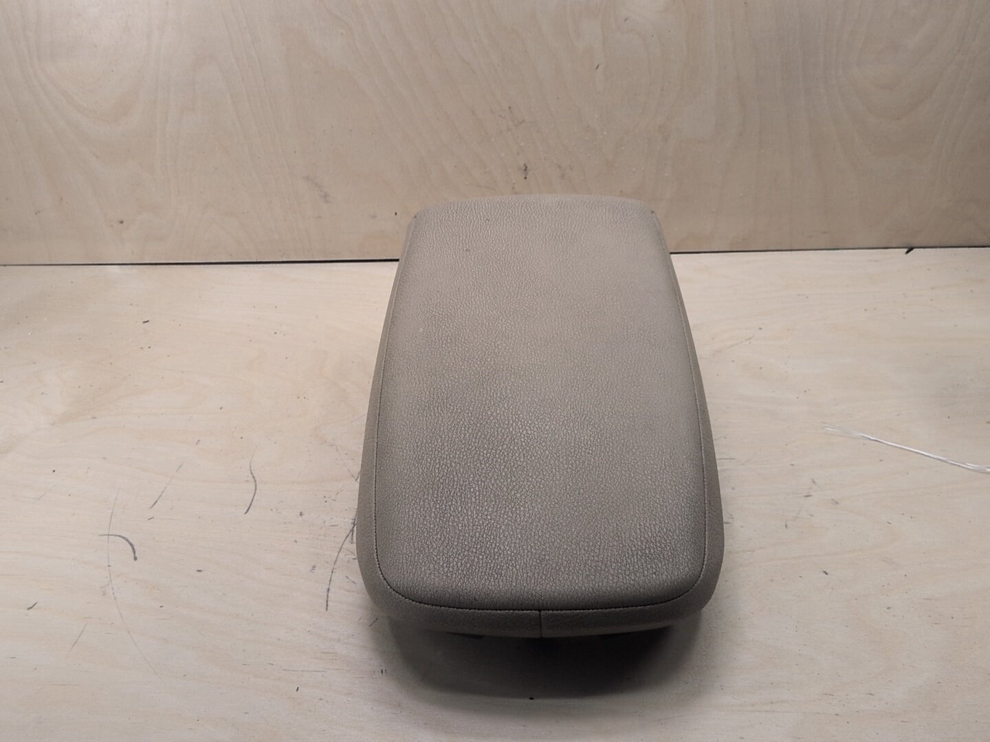 2011-2016 BMW X3 F25 Center Console Armrest Arm Rest 9216669