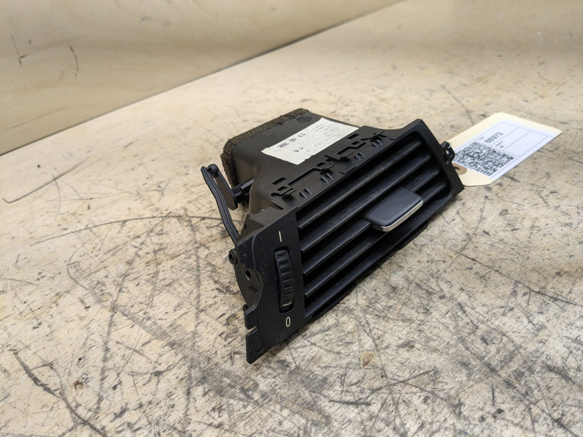 06-13 OEM BMW E90 E92 E93 335 328 M3 Left Driver Side Dashboard Air Vent