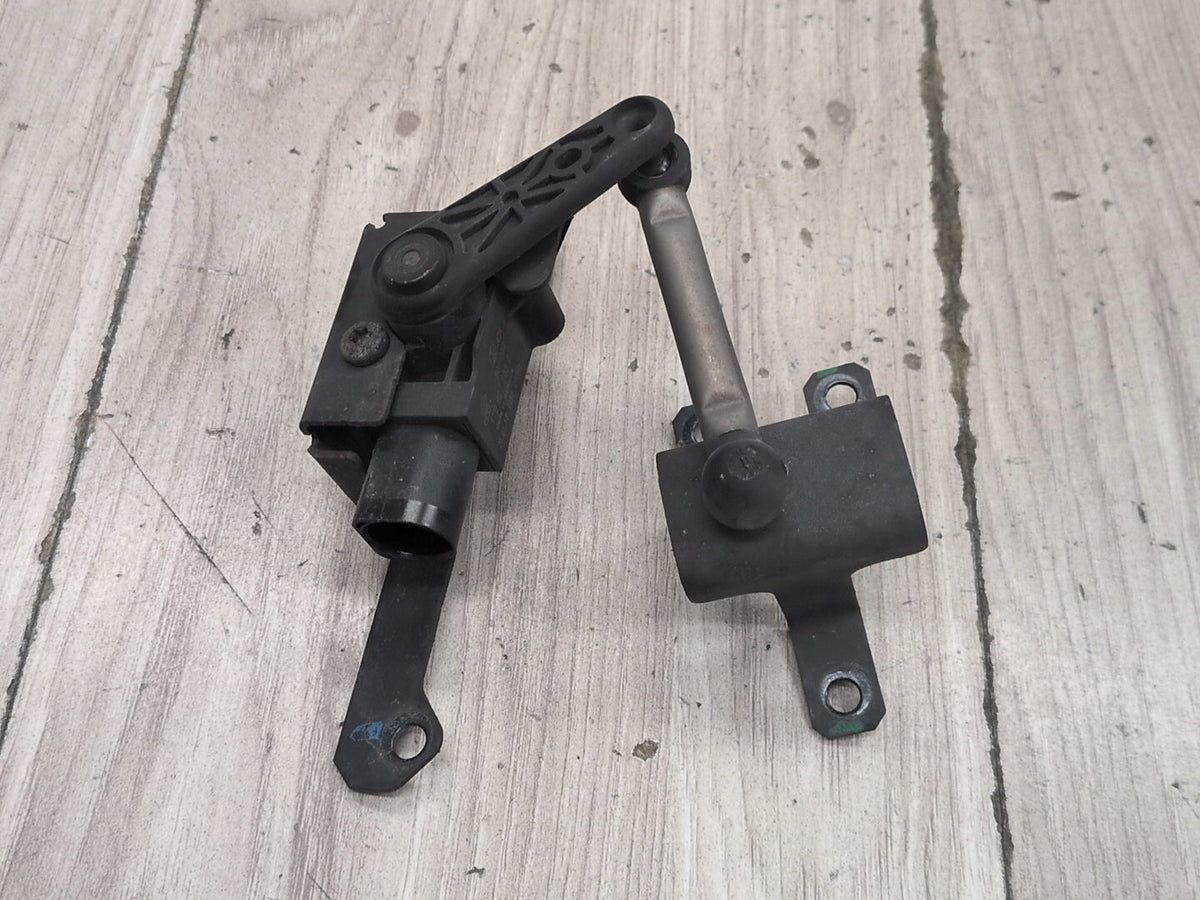 2015-2018 Audi Q3 8U Suspension Height Level Sensor 1T0907503B OEM