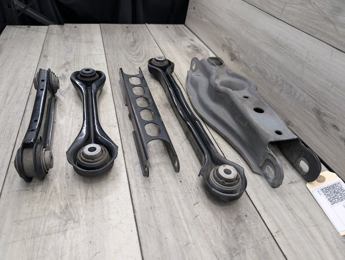 2007 - 2013 BMW 335i E93 Rear Left Driver Control Arms SET 6784293 N54B30O0