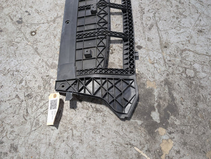 2009-2017 Audi Q5 8R Front Middle Center Bumper Cover Grille 8R0807233C