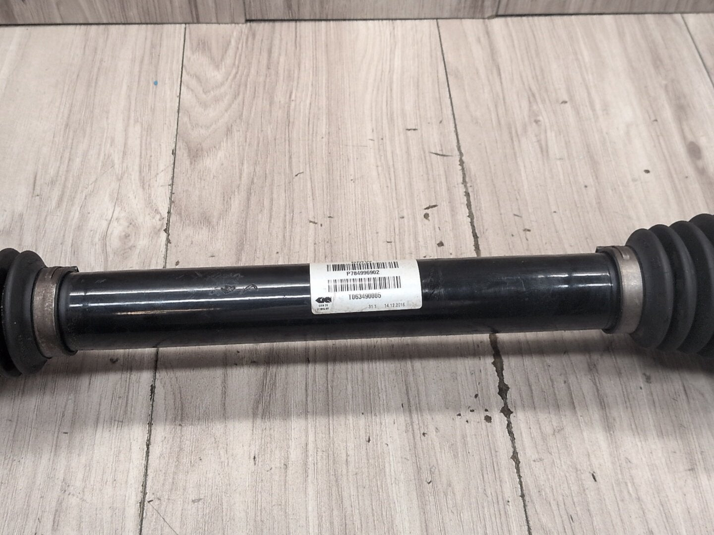 2014 - 2018 BMW X5 F85 Rear Left or Right Half Shaft Output CV Axle 8499690 S63B44T2