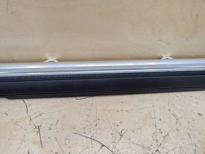2010-2017 BMW 535i GT xDrive F07 Rear Right Passenger Door Window Glass Roller Sunshade Blind 9156528 OEM