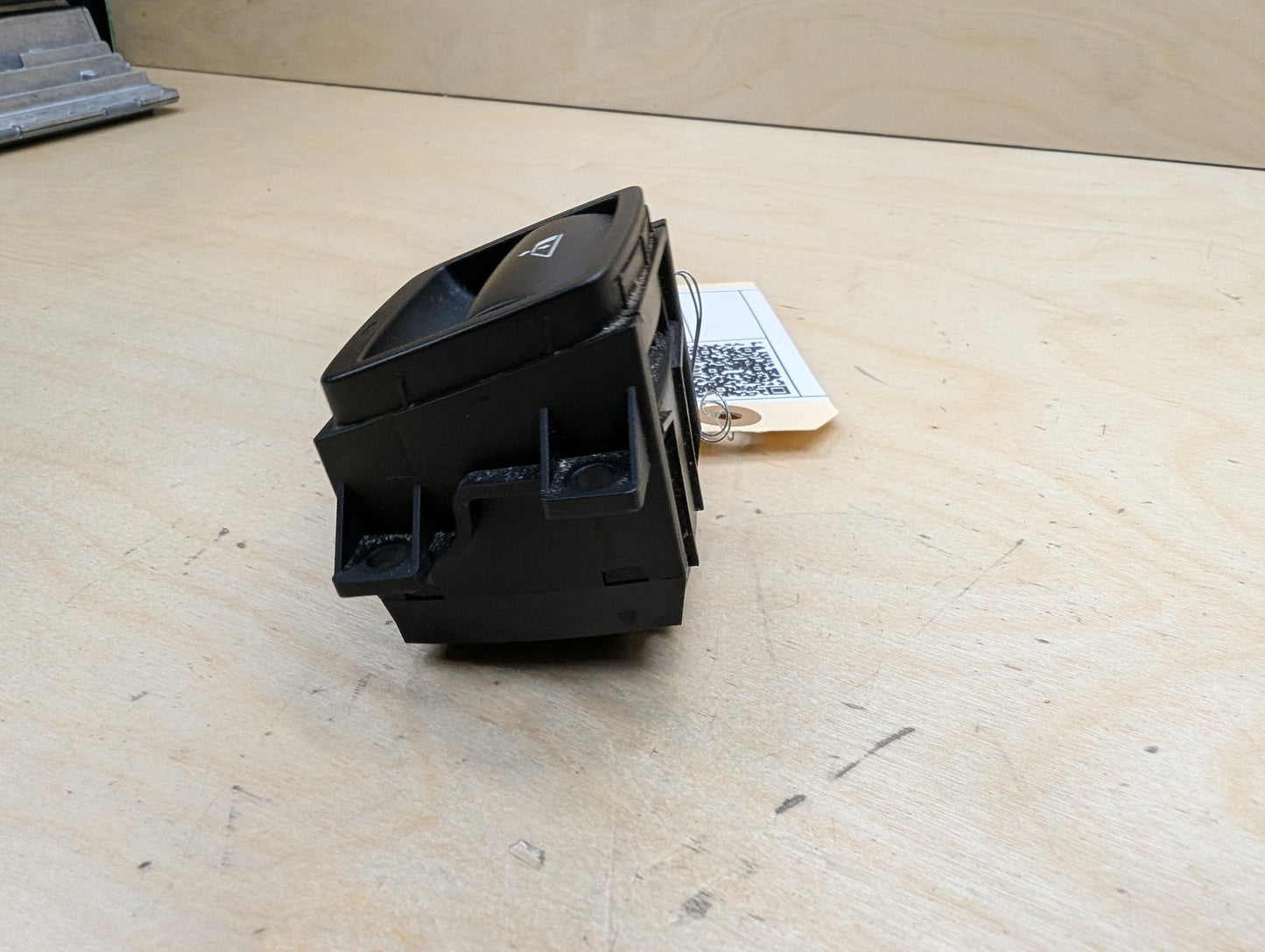 2007-2013 BMW 335i E93 Convertible Open Close Switch 8957598
