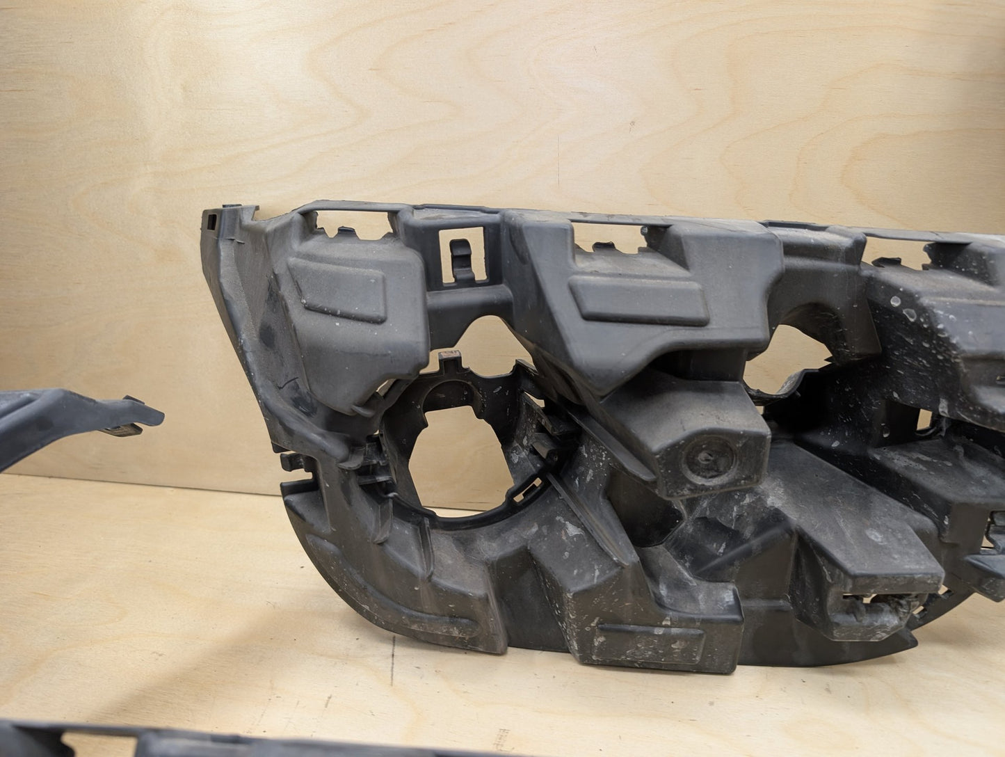 2011-2016 BMW X3 F25- PN: 7212955