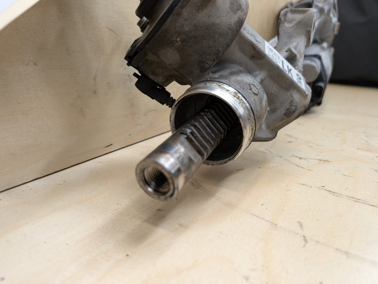 2012-2018 BMW 328i F30 Steering Gear Rack & Pinion 6860432