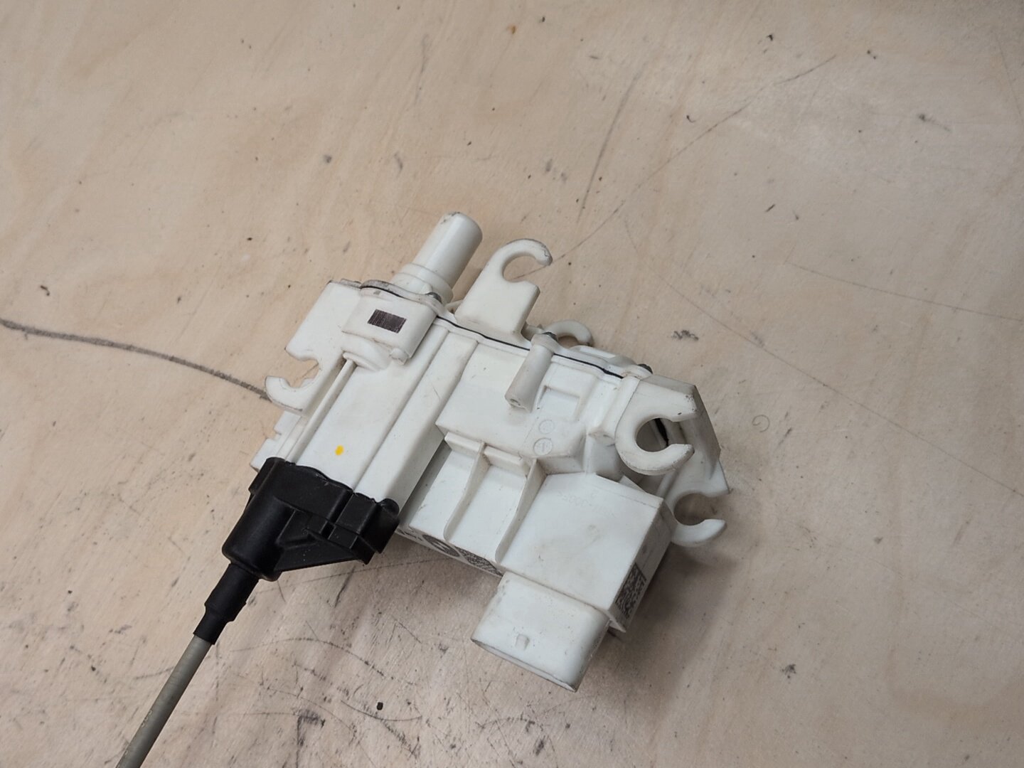 2016-2022 BMW 750i G12 Front Left Driver Door Latch Lock Actuator w/ Soft Close 7281945