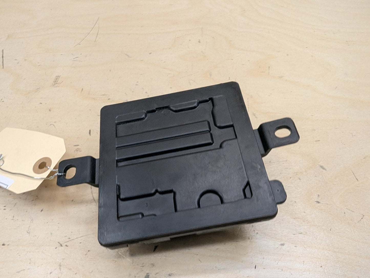 2015-2019 BMW X6 F16 Integrated Power Supply Module 8645514