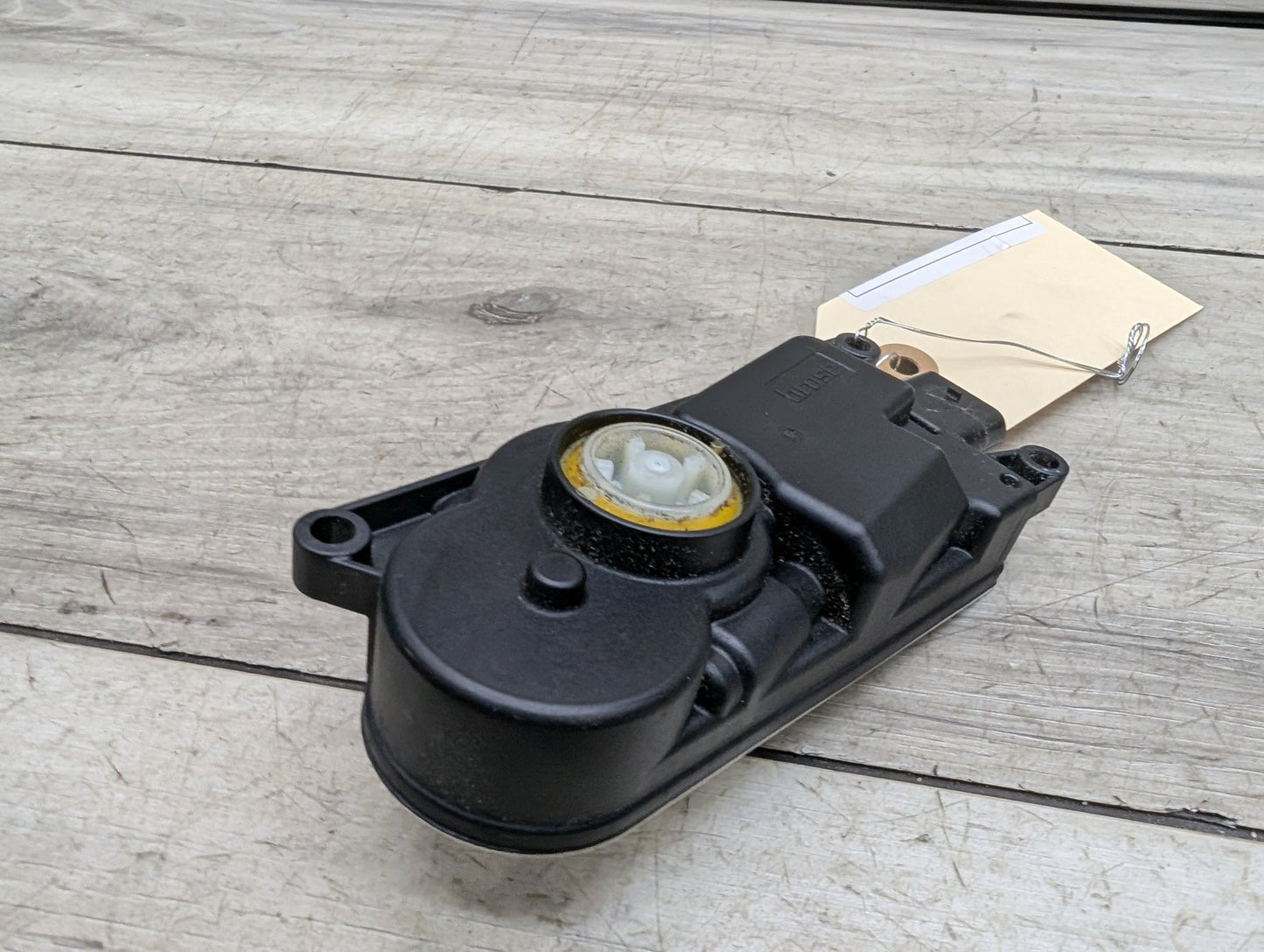 OEM BMW G30 530 540 M550 G12 740 750 M760 Upper Grille Air Flap Motor Actuator