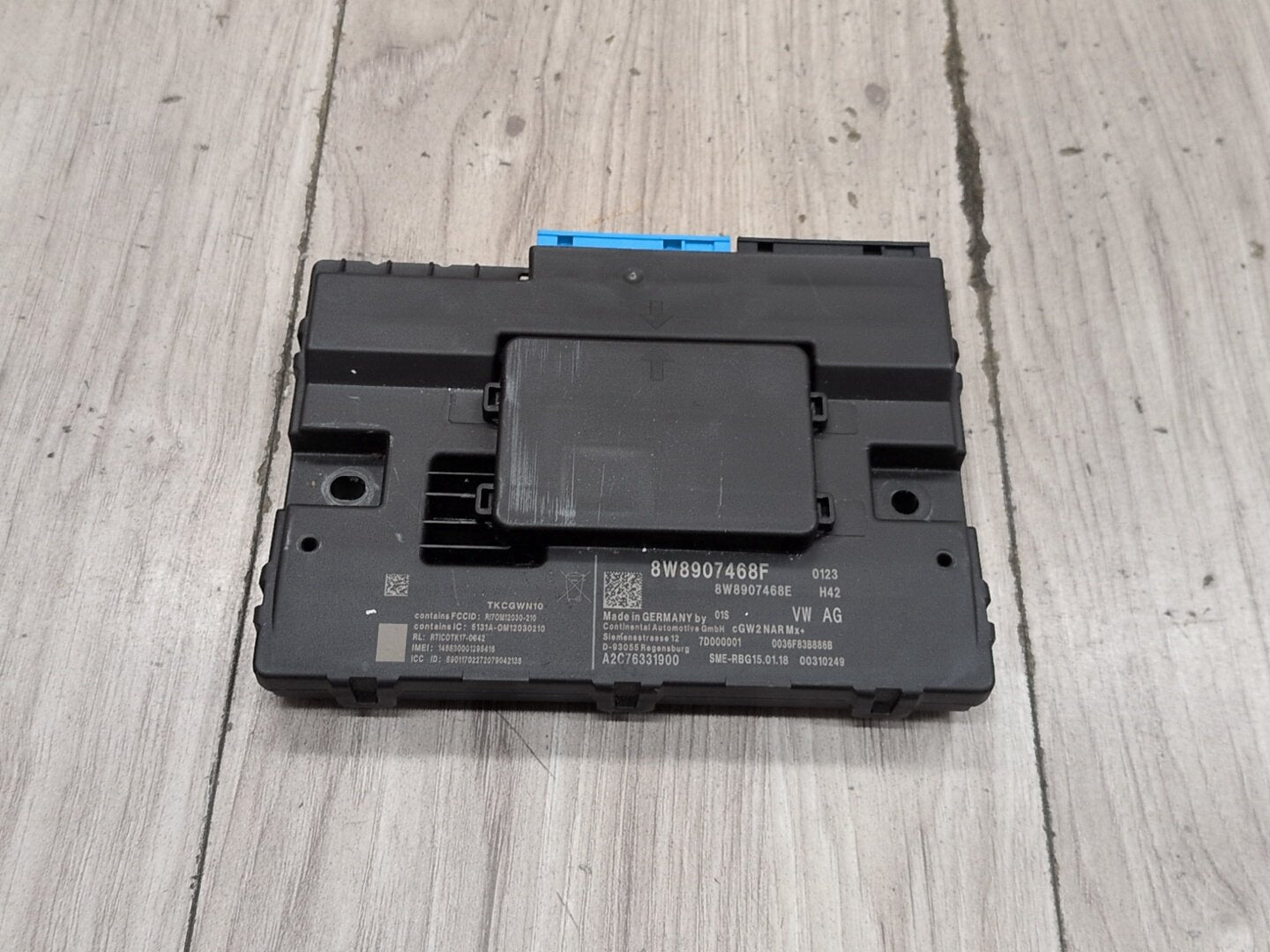 2018-2023 Audi S4 B9 Gateway Module 8W8907468F