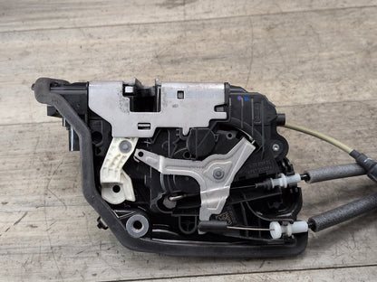16-22 OEM BMW G11 G12 FRONT RIGHT PASSENGER Door Lock Latch Actuator SOFT CLOSE