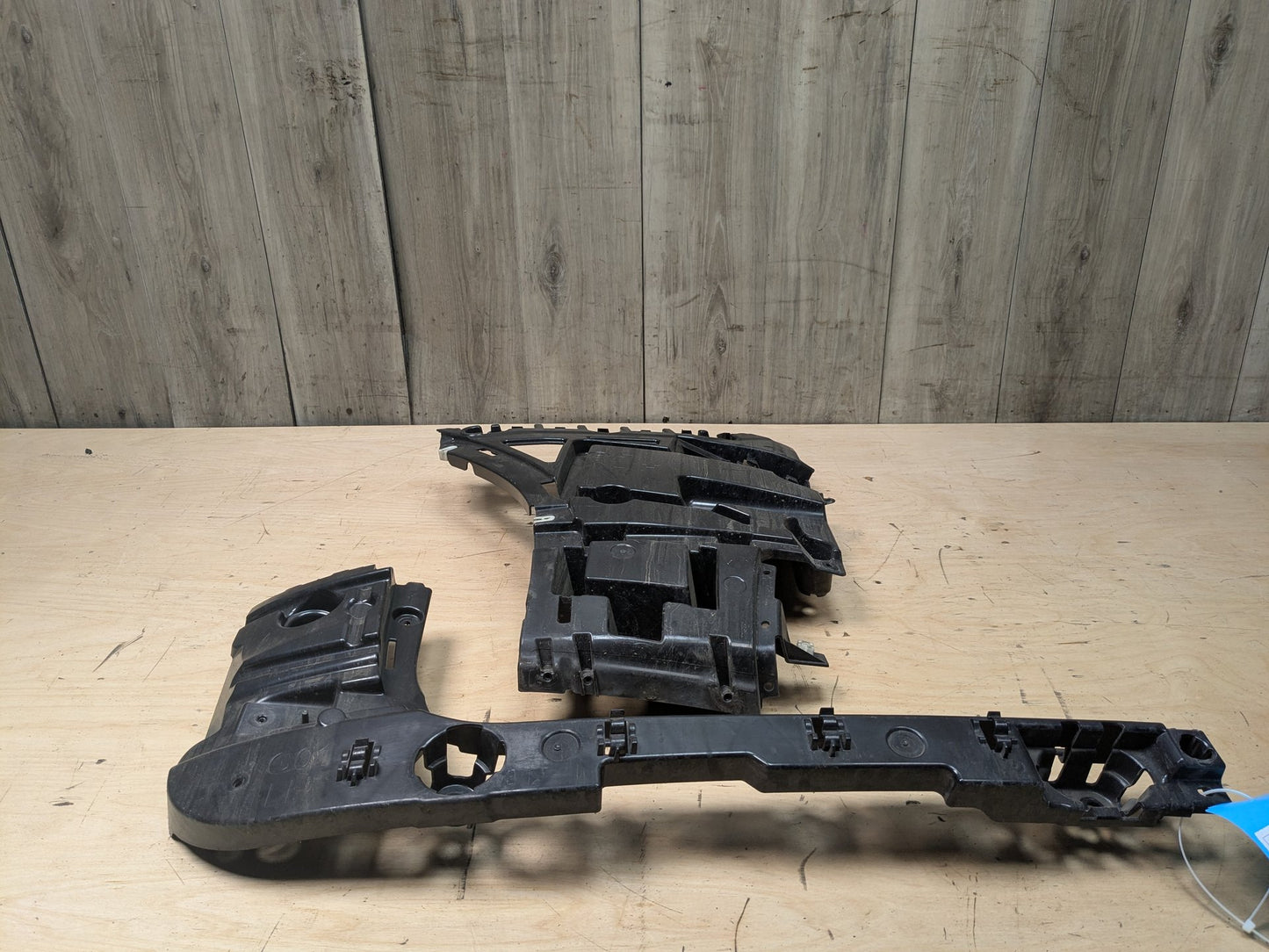 2018 - 2020 BMW X3 G01 Rear Left Driver Bumper Support Brackets SET 7400667 B58B30M0