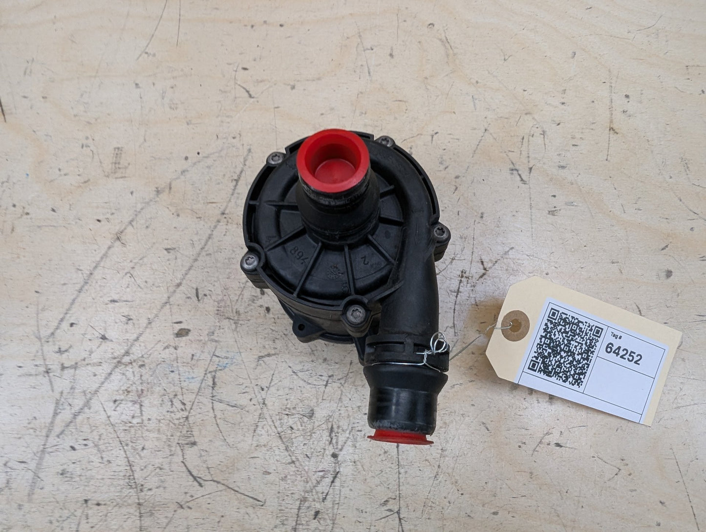 16-24 OEM BMW F90 G11 G12 G30 M5 Engine Electric Auxiliary Water Coolant Pump