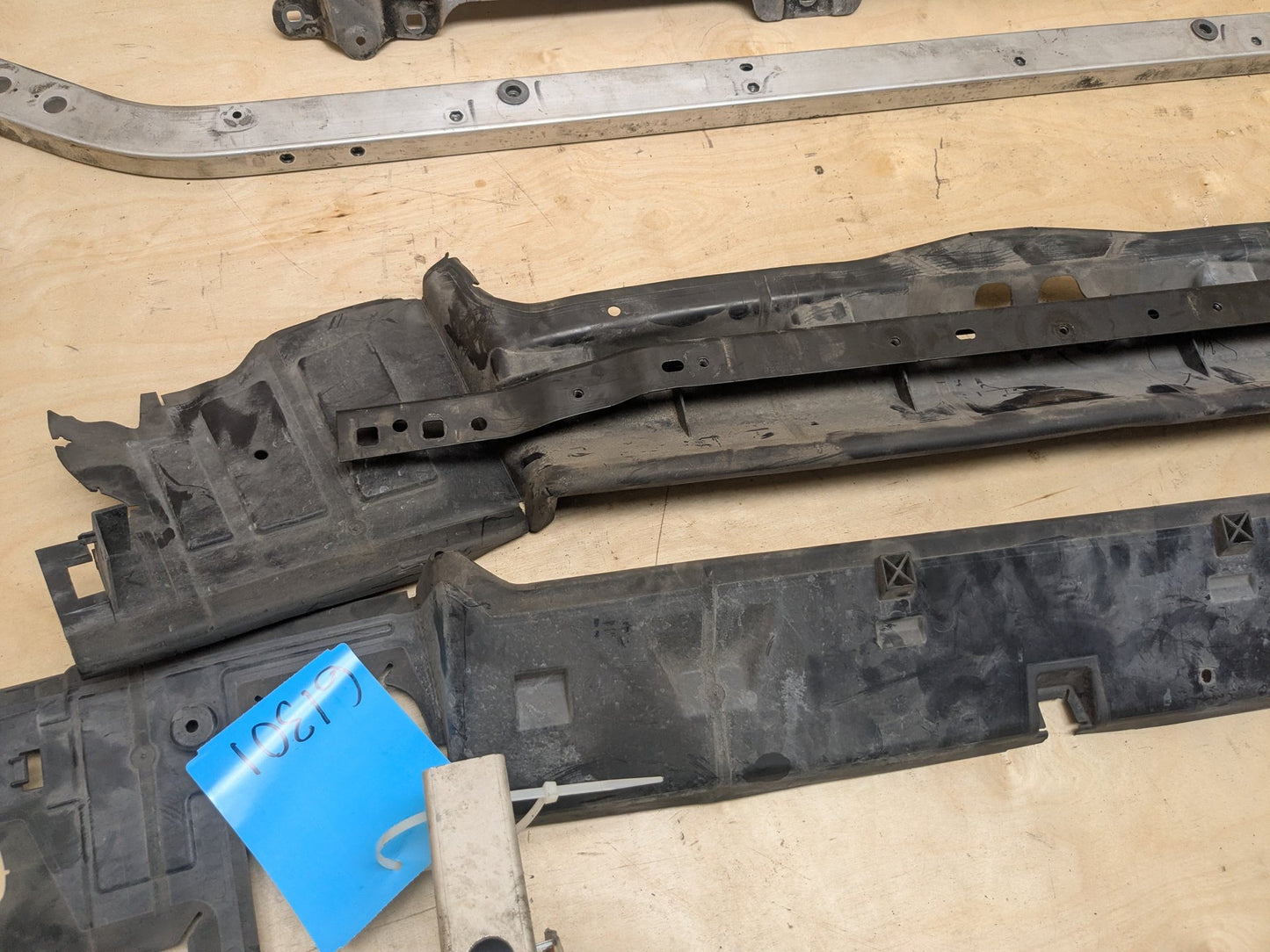 18-24 OEM BMW G01 G02 X3 X4 Front Reinforcement Clip Frame Radiator Support