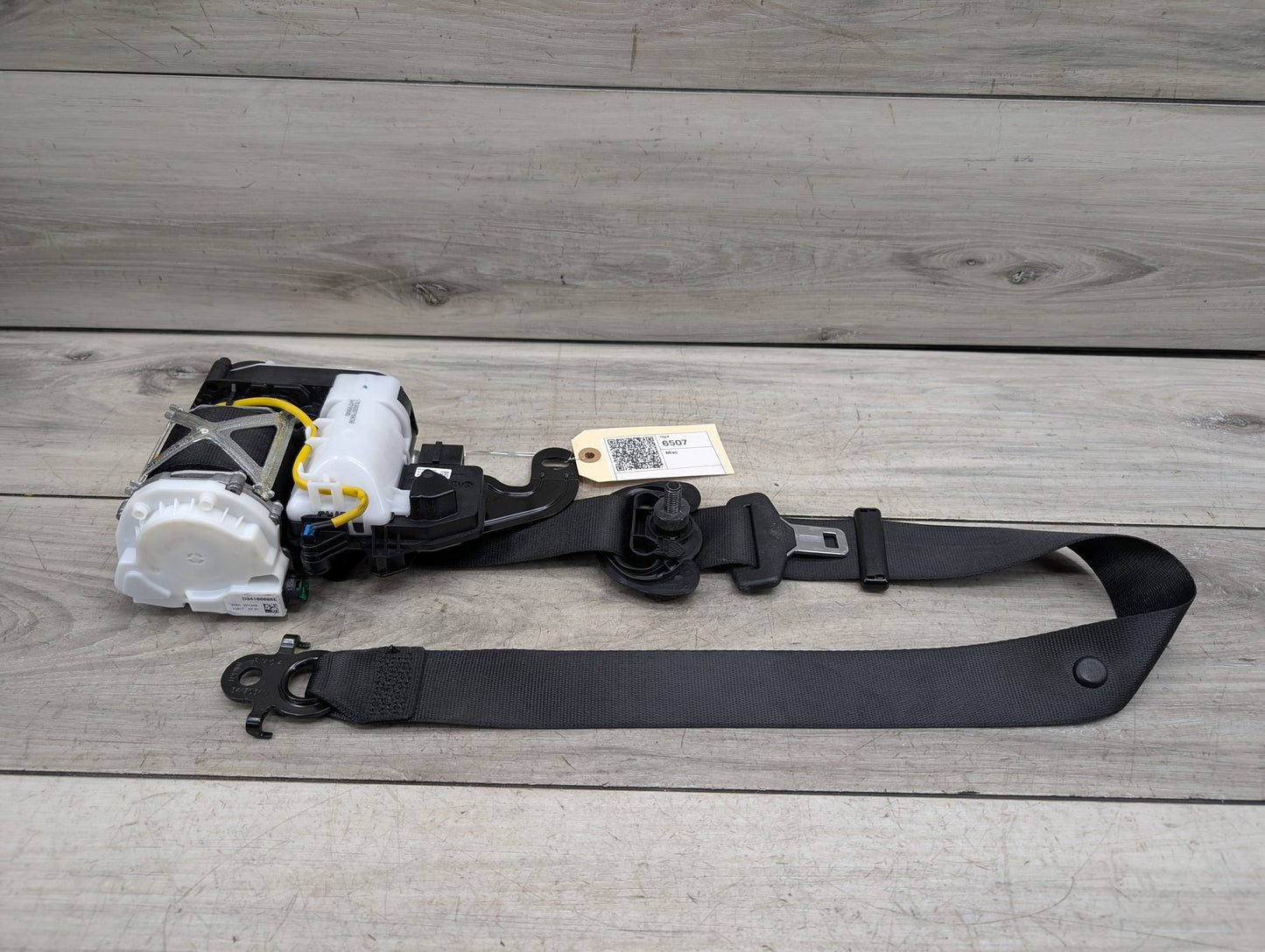 OEM BMW F90 G30 530 540 M550 M5 Front Right Passenger Seat Belt Retractor Black
