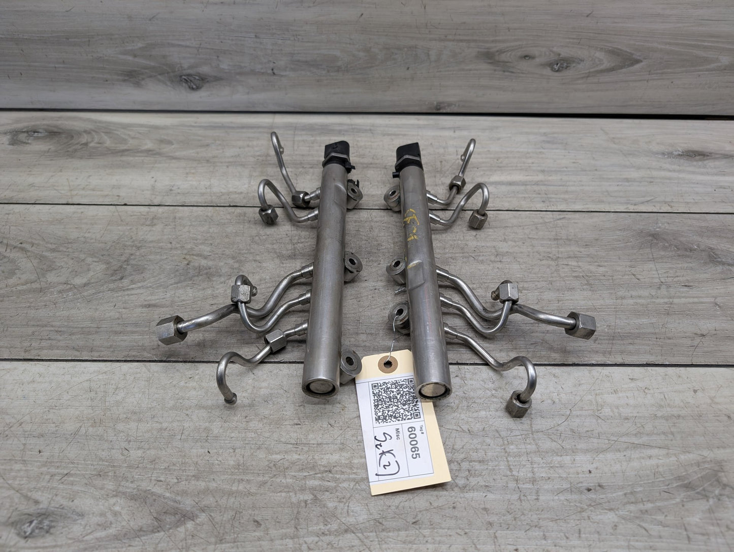 OEM BMW F02 F06 F10 F13 F15 F85 Engine N63 S63 High Pressure Fuel Injector Rails