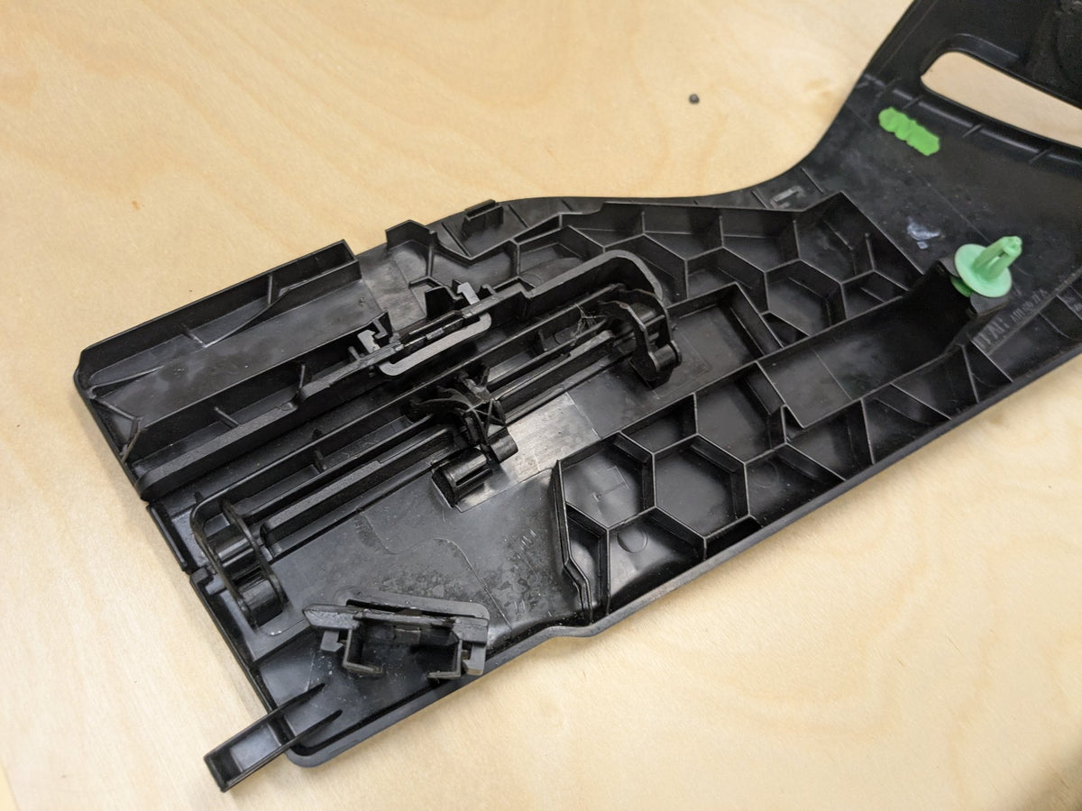 2009-2011 Mercedes-Benz SLK-Class R171 Left Right Seat Belt Cover Trim SET