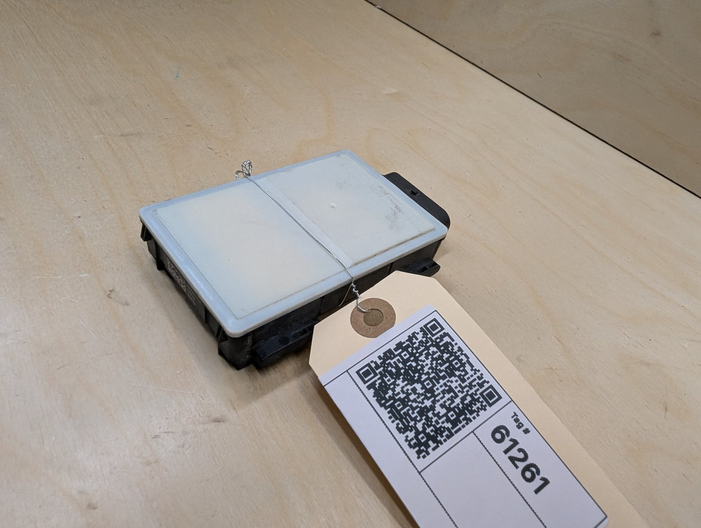OEM BMW F90 G01 G05 G12 G16 G20 G30 X3 X5 Blind Spot Radar Sensor Control Module